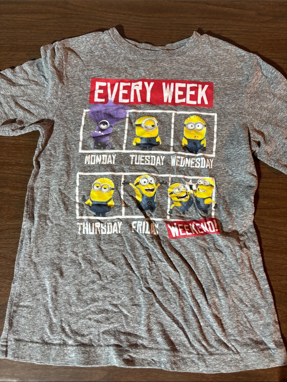 Universal Heather Gray Minions 'Every Week' Short Sleeve Tee